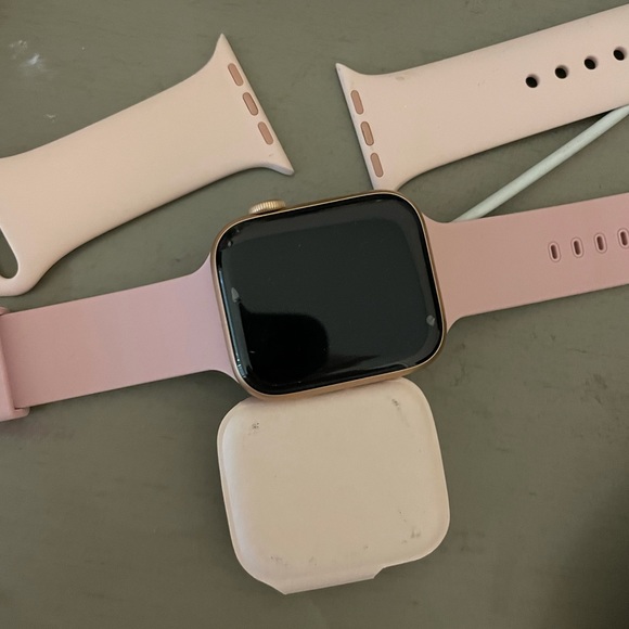 Iwatch series 6 - Picture 2 of 9